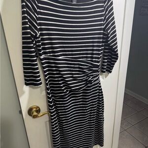 *So Beautiful!White House Black Market Black and White Striped Long Sleeve Dress